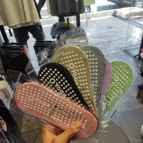 خرید انلاین جوراب یوگا